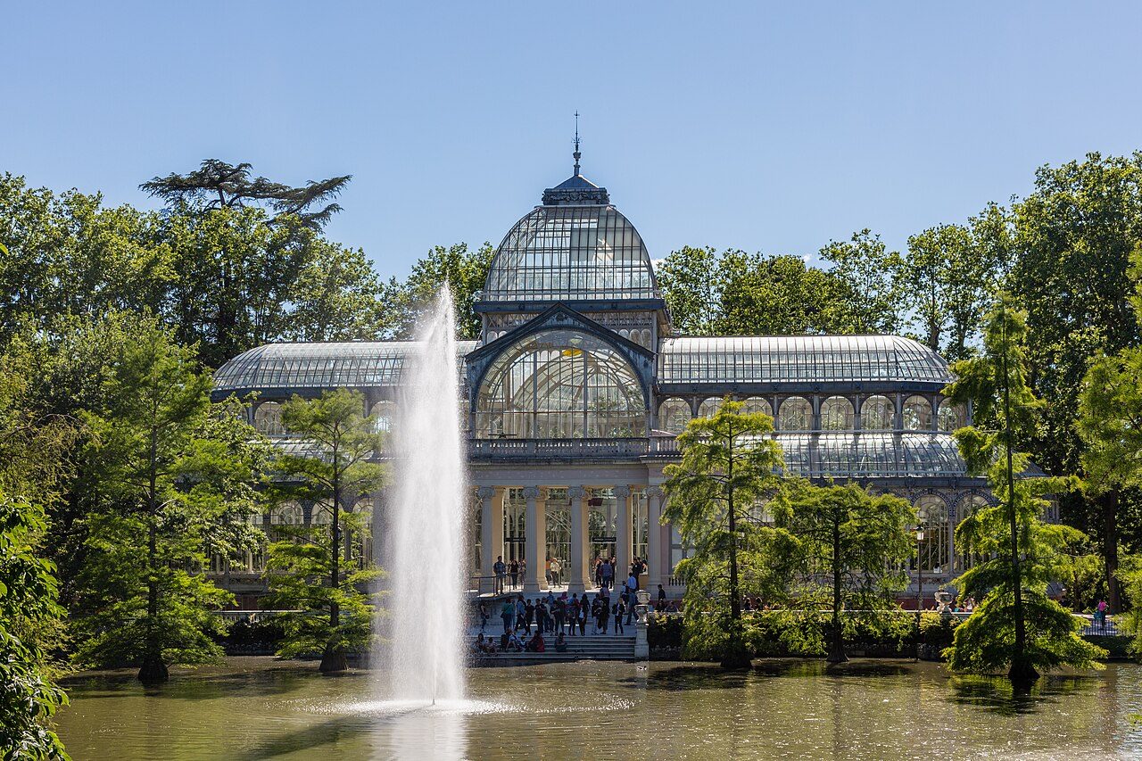 Het Palacio de Cristal in het Retiro-park in Madrid